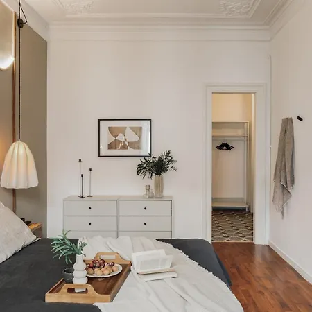 Apartment Mirra - 5 Bedrooms And Terrace In Eixample Dreta *